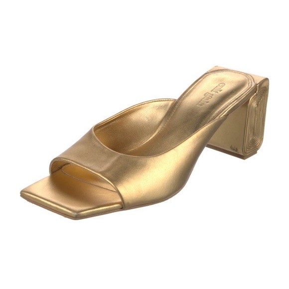 Nala Sandal - Picture 1 of 5